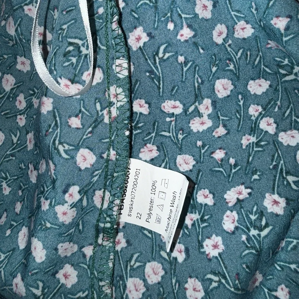 Green Floral Prairie Cottagecore Style High Low Skirt w/ Bow Size Large
